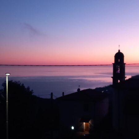 Dolci Risvegli Appartamento Vista Mare Ventimiglia Ngoại thất bức ảnh