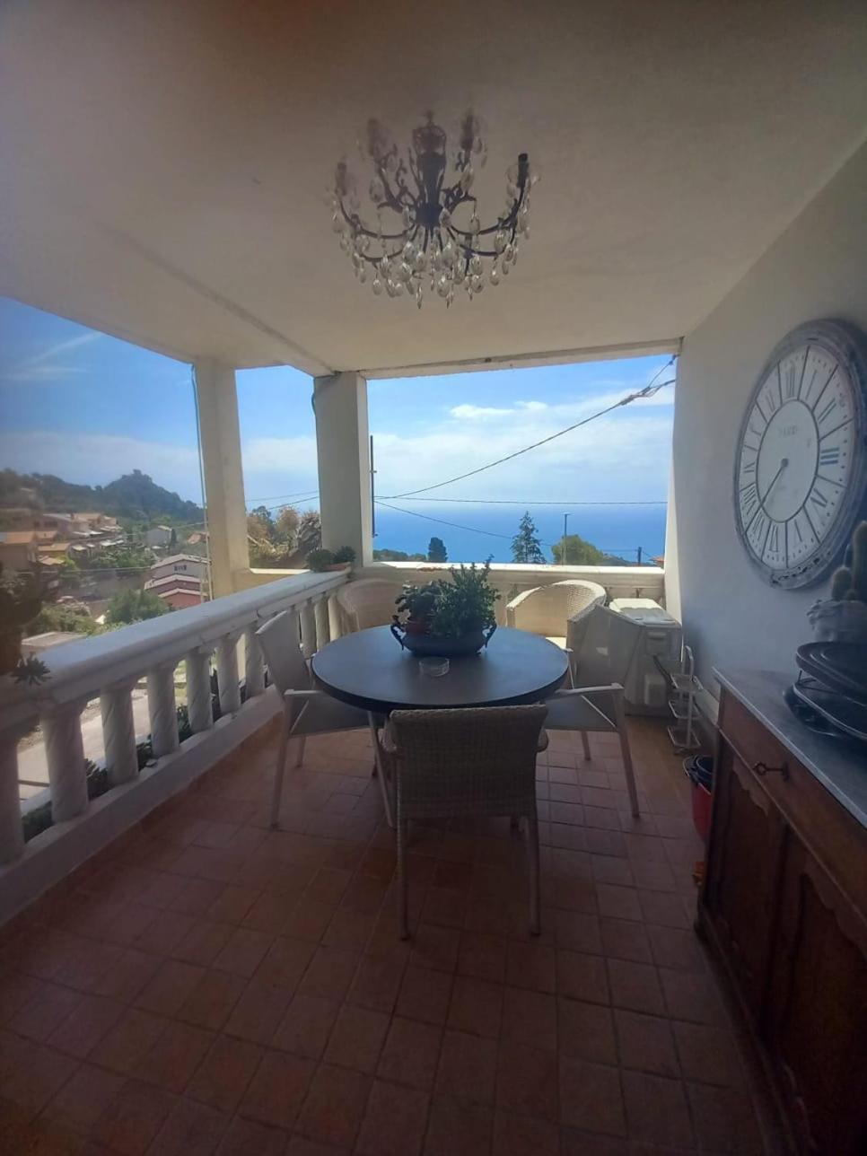 Dolci Risvegli Appartamento Vista Mare Ventimiglia Phòng bức ảnh