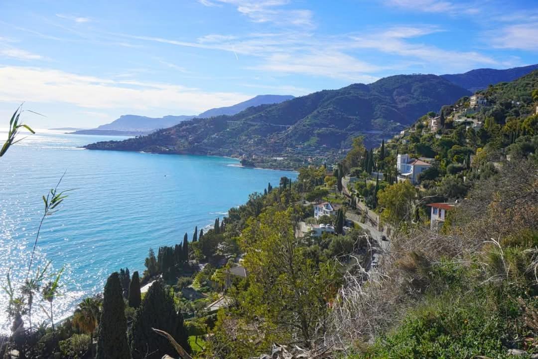 Dolci Risvegli Appartamento Vista Mare Ventimiglia Ngoại thất bức ảnh